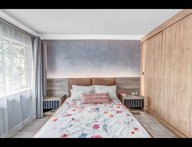 2 BEDROOM TOWNHOUSE FOR SALE IN SUNDOWNER